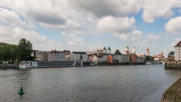 Zeitraffer Passau Donau mit Sonnenuntergang — Stockvideo