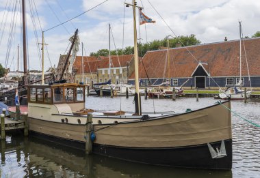 Enkhuizen limanda eski gemi