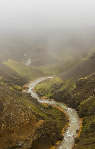 Κόκκινο όχθη ποταμού Kerlingarfjoll Ισλανδία — Φωτογραφία Αρχείου