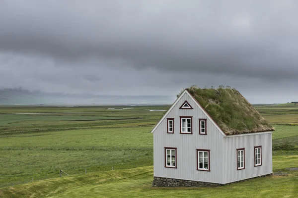 Tradiční dům na Islandu — Stock fotografie
