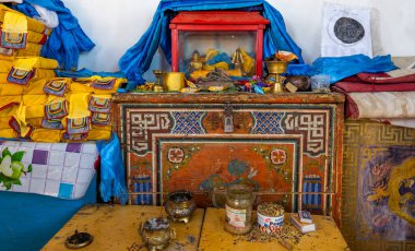 Songino, Moğolistan - 9 Ağustos 2019: Moğolistan 'da Songino kasabası yakınlarındaki bir Budist tapınağı.