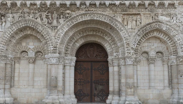 Dveře kostela Poitiers — Stock fotografie