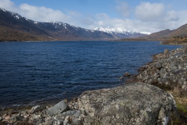 dağlar göl cluanie İskoçya kar