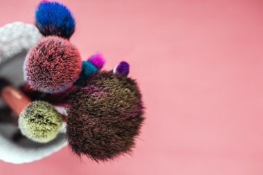 Profesyonel makyaj fırçaları