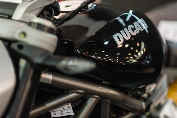 Kiev, Ukrajna - március 12., 2016: Logo Ducati motorkerékpár — Stock Fotó