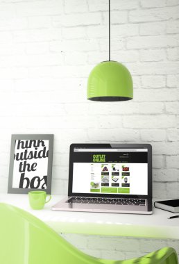 Masaüstü ile online outlet gösterilen laptop