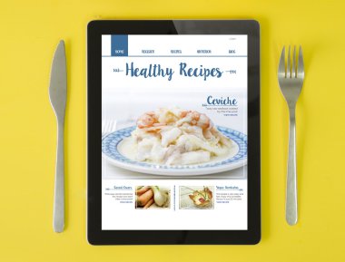 Online yemek tarifleri blog tablet ekranında