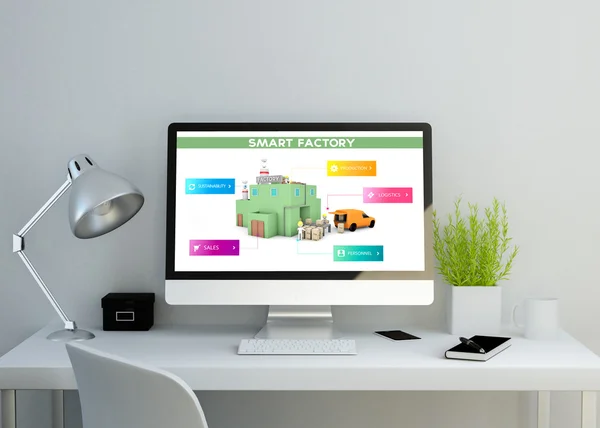 Espace de travail moderne et propre avec site Web d'usine intelligent à l'écran — Photo