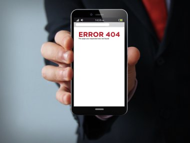 Hata 404 üstünde belgili tanımlık perde ile akıllı telefon tutarak işadamı