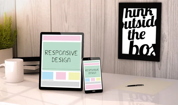 Tablet e telefono con design reattivo sullo schermo — Foto Stock