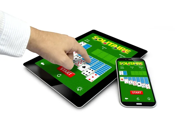 Touchscreen apparaten met solitaire app — Stockfoto