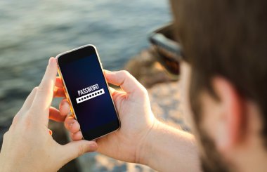 adam ile smartphone sahilinde