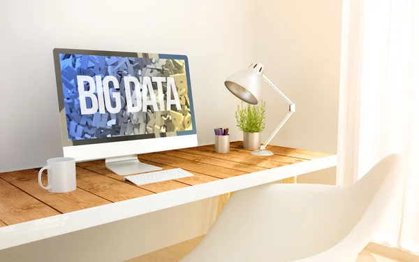 Espaço de trabalho com big data na tela — Fotografia de Stock