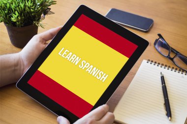 Masaüstü tablet İngilizce öğrenmek