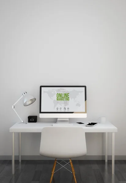 Spazio di lavoro pulito con marcatura online sullo schermo del computer — Foto Stock