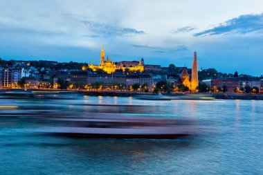 Budapeşte gece tarafından Tuna