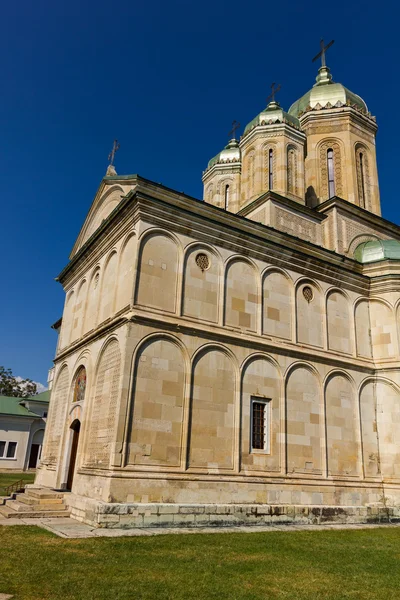 Деалул монастырь в Дамбовитском уезде Румынии — стоковое фото