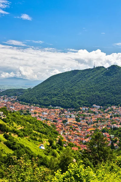 Wysoki Widok Słynne Rumuńskie Miasto Brasov Starego Centrum Miasta — Zdjęcie stockowe