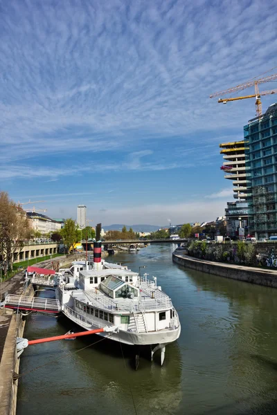 Río Danubio en Viena — Foto de Stock