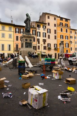 Campo de Fiori Meydanı Roma İtalya
