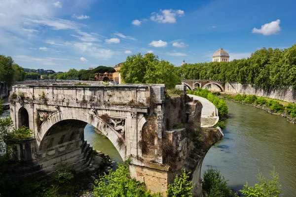 Τίβερης ποταμός στη Ρώμη — Φωτογραφία Αρχείου
