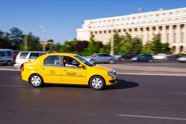 Taksówki w Bukareszcie — Zdjęcie stockowe