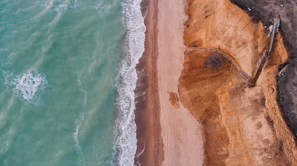 Praia Mar Negro Com Alta Costa Lama Inverno Sanzhiika Região — Fotografia de Stock