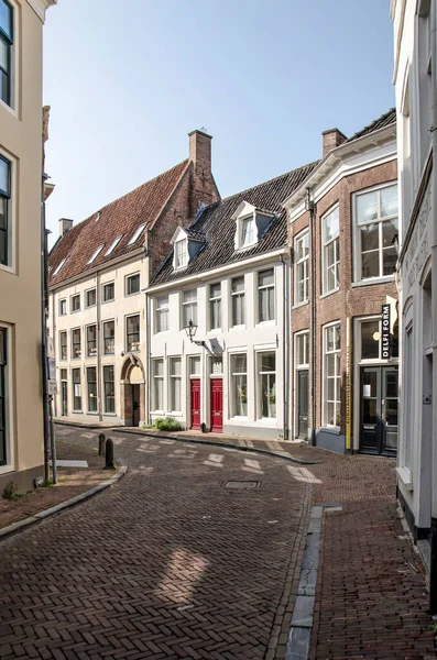 Zwolle Augustus 2021 Smalle Straat Met Berken Gipsgevels Die Oude — Stockfoto