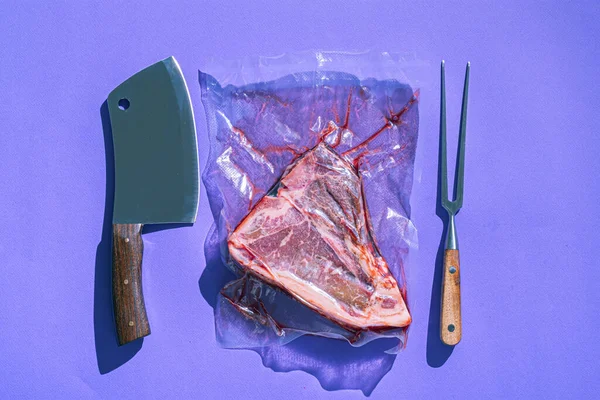 Vakumlu et, otlar ve kasap aletleriyle dolu bir hayat.