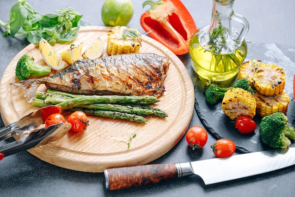 Sebzeli ızgara uskumru