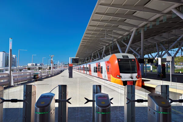 High-speed electric train at railway station — Stock Photo, Image
