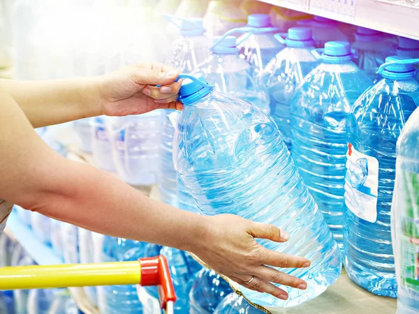 Drinkwater Bootle Handen Winkel — Stockfoto