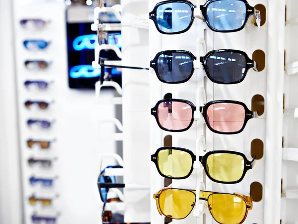 Brýle Barevnými Brýlemi Obchodě — Stock fotografie