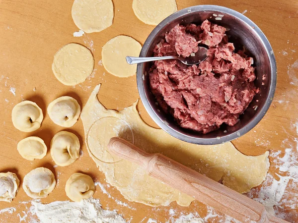 Russische Knödel und Hackfleisch — Stockfoto