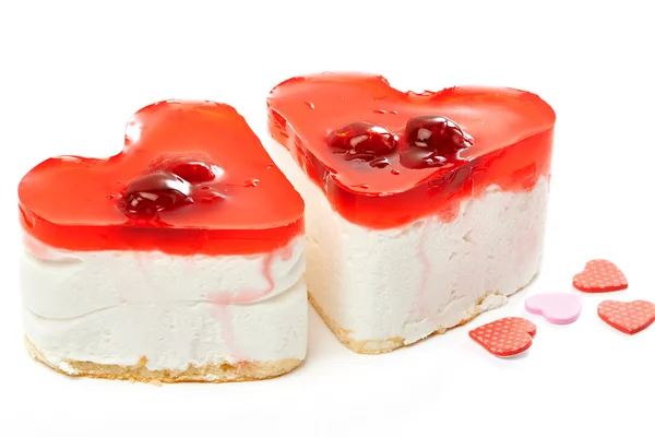 Dos pasteles en forma de corazón de gelatina aislados — Foto de Stock