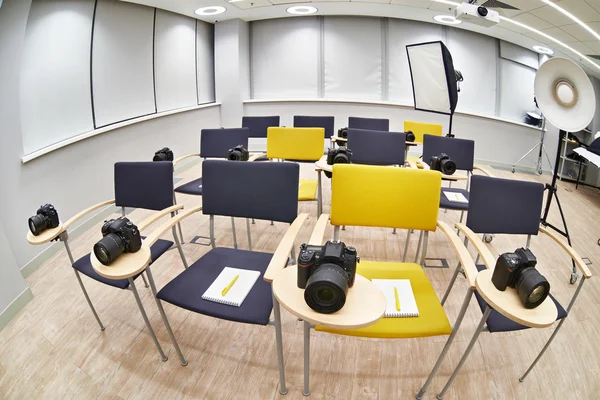 Training class in modern photography school — Stock Photo, Image