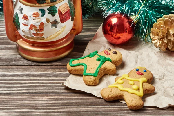 Vánoční ozdoba a soubory cookie — Stock fotografie