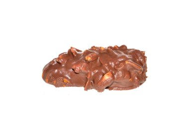 Beyaz arkaplanda izole edilmiş çikolatalı kurabiye