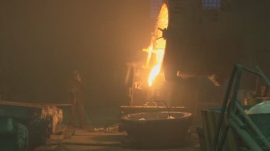 Metalurji. Fabrika. Erime. Metal atık.