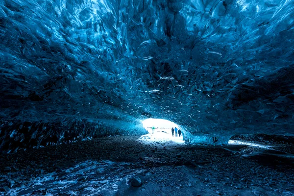 Ледяная пещера Исландии — стоковое фото