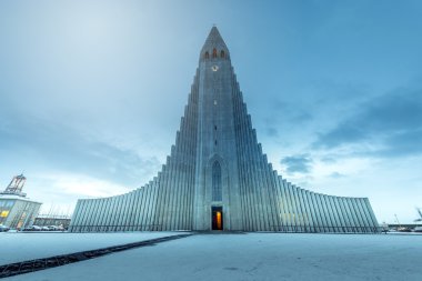 Reykjavik katedralde tanımlıkHallgrimskirkja