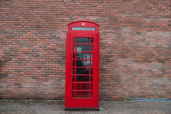 Cabine téléphonique britannique rouge — Photo