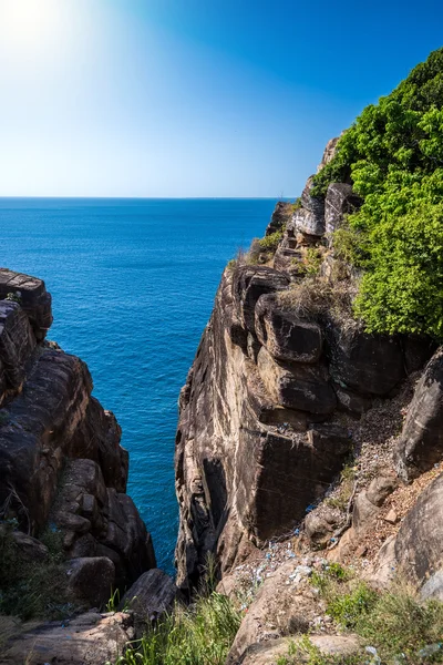 Bela costa oceânica — Fotografia de Stock