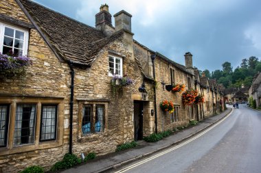 Cotswold Köyü Castle Combe