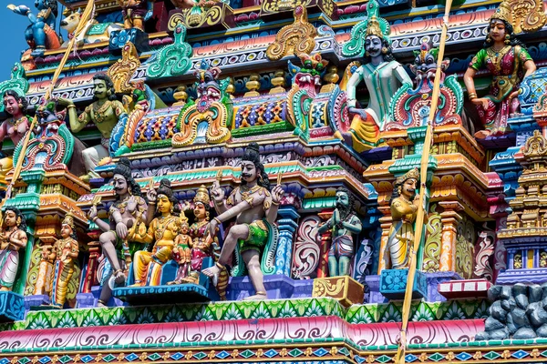 Belas estátuas no templo — Fotografia de Stock