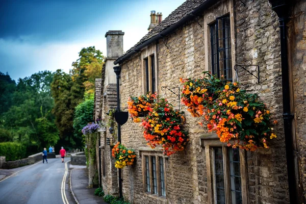 A Cotswold falu a Castle Combe — Stock Fotó