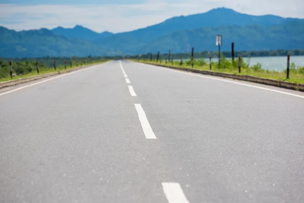 Rural road in Sri Lanka — Stock Photo, Image