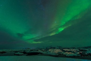 İzlanda'daki buzulun lagün jokulsarlon.