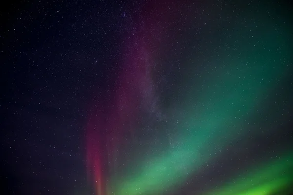 アイスランドの北の光は — ストック写真