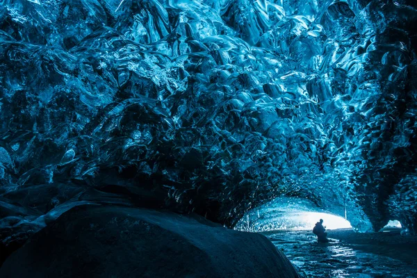 Крижану печеру в Ісландії — стокове фото
